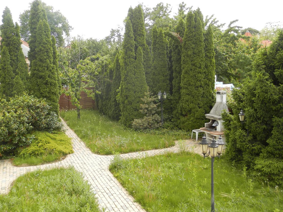 Nagyret Panzio Eger Bed & Breakfast Exterior photo